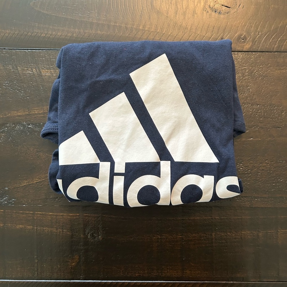 Navy adidas “Amplifier” tee